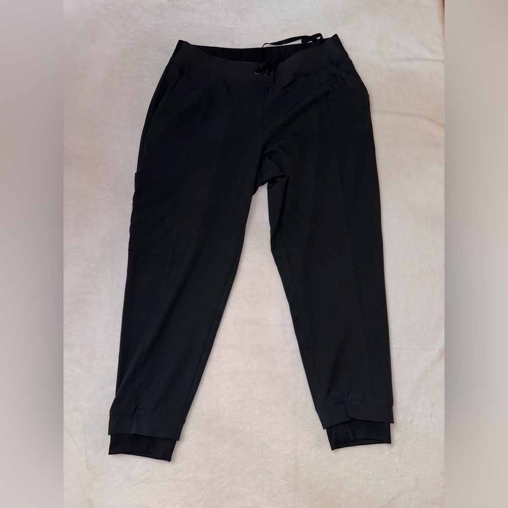 Allura scrub joggers